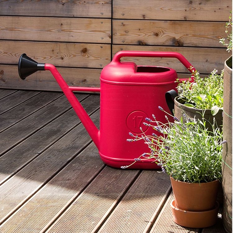 Ποτιστήρι Πλαστικό 17lt PLASTIME – χρήση σε πότισμα καλλιέργειας