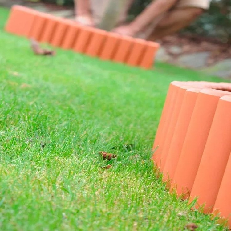 Πλαστικός Φράχτης Τερακότα 24cm – τοποθέτηση από ιδιοκτήτη σε μπαλκόνι