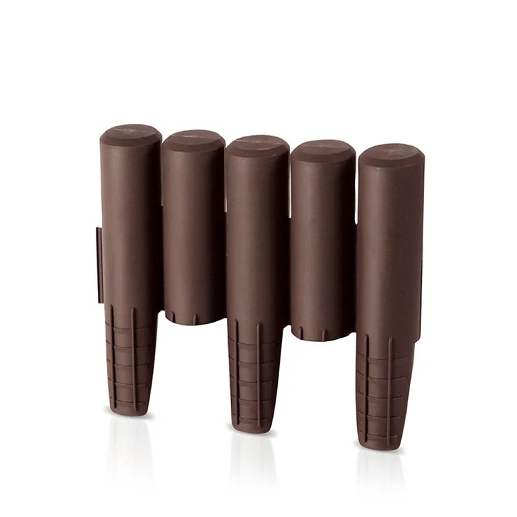 [Prosperplast IPAL5] – προϊόν δίπλα σε υγιή φυτά ή καρπούς