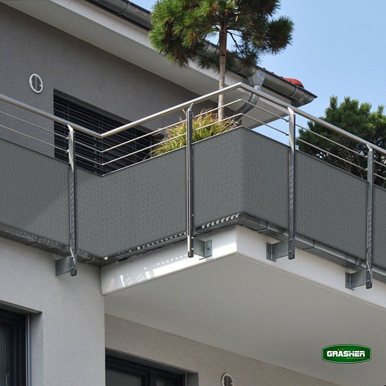 Διαχωριστικό Δίχτυ Μπαλκονιού 160gr/m² Γκρι 1,20x6m GRASHER Με Κρίκους – χρήση σε οικιακό μπαλκόνι