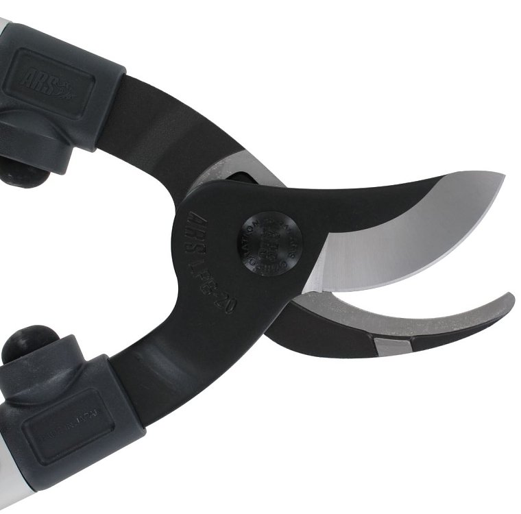 ARS LPB-20L lopper 772mm – χρήση σε κλάδεμα δέντρων και θάμνων