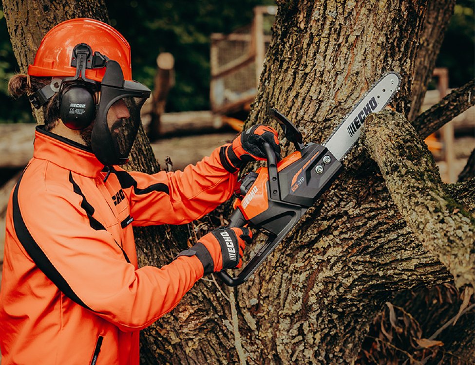 Echo DCS-310 – κοντινό στη λάμα και την αλυσίδα