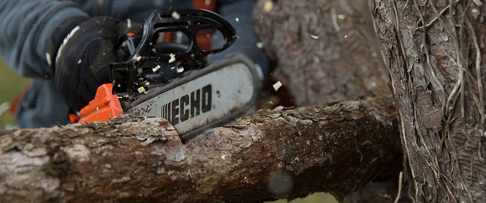 ECHO CS-2511TES – χρήση σε οικιακό κήπο